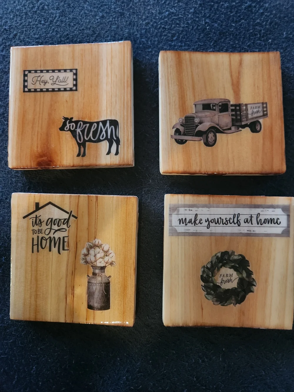 Rustic Farmhouse Wood Coaster Set in Natural Wood Tone